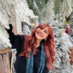 Panyanut Jirarottanakasem Instagram - Fa la la la ☃️☃️☃️ Merry Merry Christmas! ขอให้ปีนี้สนุกสนานกับโมเม้นสิ้นปี ส่งท้ายปี กับความหนาวกรุบกริบ ยิ้มส่งปีที่ทำให้เราเติบโต ต้อนรับปีที่ตื่นเต้นยิ่ง กว่านะครัชช Joy to the world ไปเลย ใครไม่ได้ของขวัญ ก็ต้องให้ของขวัญตัวเองนะ ช็อคโกแลตร้อนๆกับซีรี่ส์ดีๆซักเรื่องก็ได้ ใครไม่ได้ไปไหน ก็อย่าให้ความเหงามาทำให้เราเหี่ยวเฉา รักตัวเองและยิ้มเยอะๆ 🤍🤍🎄🎅🏻🎁 #xmas B-Story Garden Cafe & Restaurants