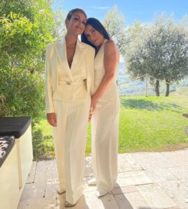 Paola Turci Instagram - Una marea di gioia e di affetto Grazie 🤍 Montalcino