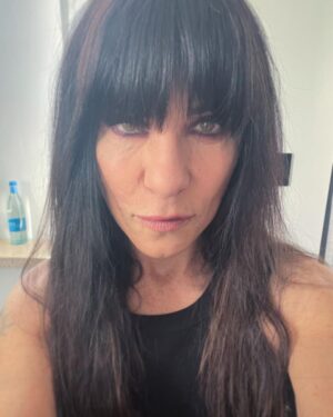 Paola Turci Instagram - My wife said yes!
#wig