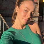 Paolla Oliveira Instagram - Confesso que andei vivendo e esquecendo de fazer registros incríveis 😂 e mesmo assim tanta coisa que aconteceu essa semana. Cada uma delas deixou uma marca, um gosto, um sorriso… Lembrar é bom, mas a vida é agora. Bora em frente que tem mais. #photodump