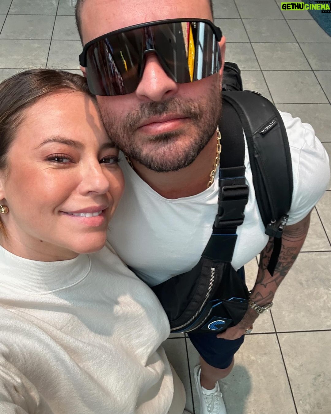 Paolla Oliveira Instagram - Amo viajar ✈️ …Fazendo o caminho ser meta também 😎🎶