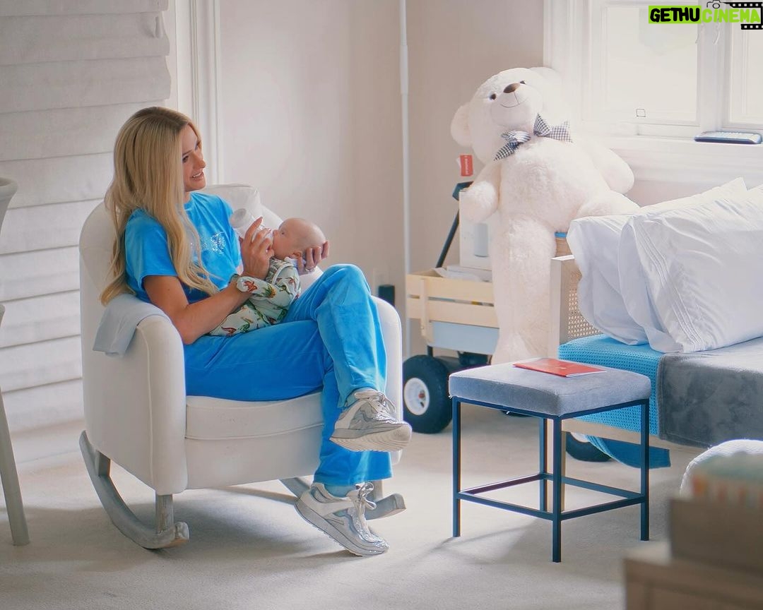 Paris Hilton Instagram - My favorite moments from #ParisInLove Season 2 ❤️ What is everyone’s favorite episode?! 👶🏼💙 Stream the season on @Peacock now! ✨