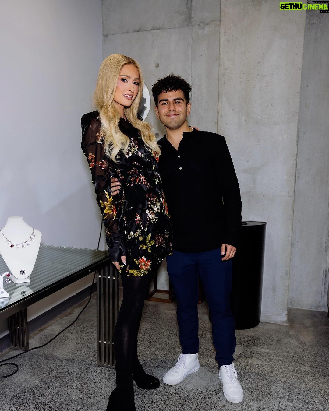 Paris Hilton Instagram - Celebrating my iconic jewelry line with my @NiceAndBella family! π My collection adds the perfect sparkle to any day β¨π Shop it now at the link in my bio! #Sliving Monterrey, Nuevo Leon, Mexico