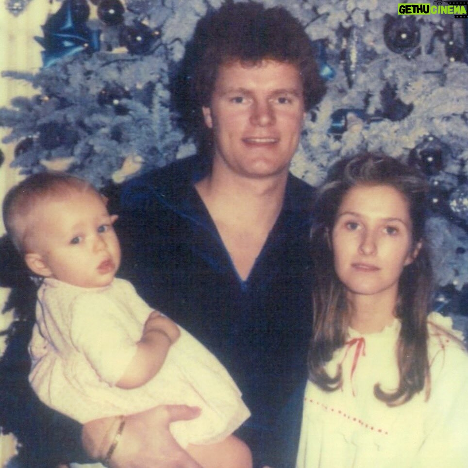 Paris Hilton Instagram - From Christmases past 🥰🎄❤️ So grateful for these memories with my family. These are the happy moments I’m so excited to now recreate for Phoenix and London 🥺