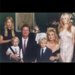 Paris Hilton Instagram - From Christmases past 🥰🎄❤️ So grateful for these memories with my family. These are the happy moments I’m so excited to now recreate for Phoenix and London 🥺