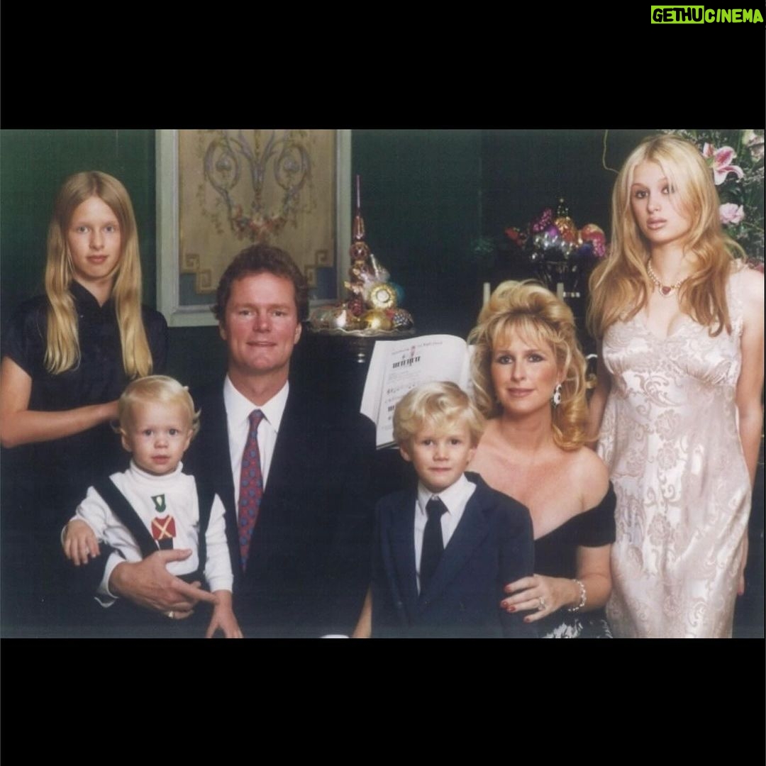 Paris Hilton Instagram - From Christmases past 🥰🎄❤️ So grateful for these memories with my family. These are the happy moments I’m so excited to now recreate for Phoenix and London 🥺