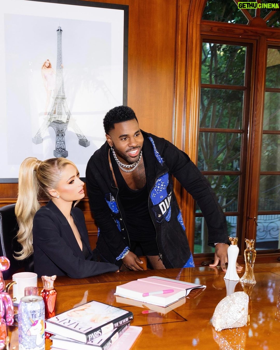Paris Hilton Instagram - Had so much fun being a part of @JasonDerulo and @MeghanTrainor’s iconic new music video for their song “Hands On Me” 💖 🎶Click the link in my bio to watch it now! ✨