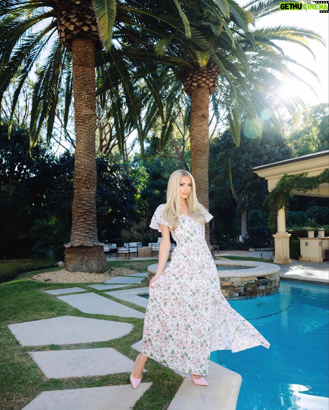 Paris Hilton Instagram - #HomeSweetHome π My own personal paradise β¨π΄πΈπΌπ΄β¨ #Sliving