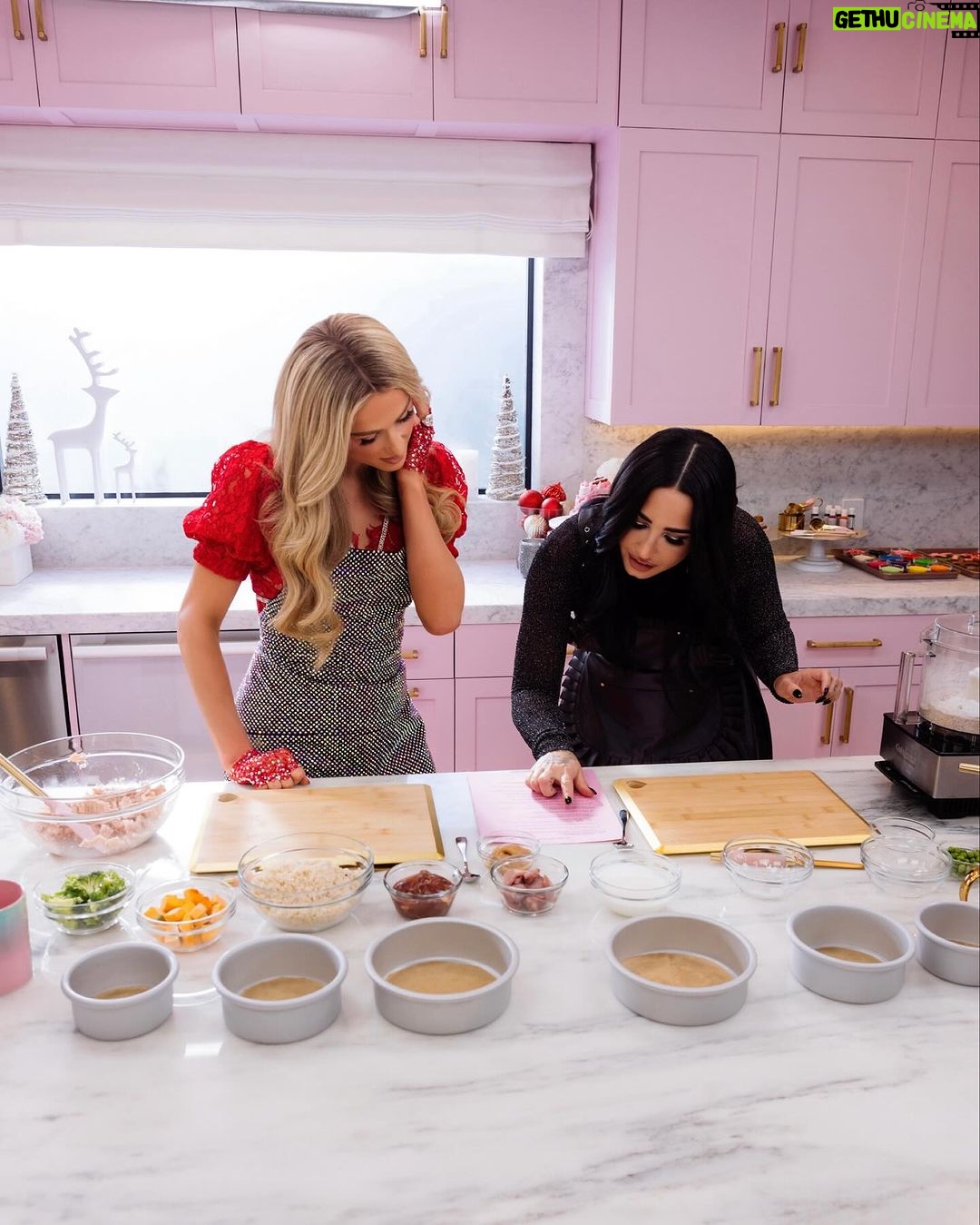 Paris Hilton Instagram - Check out my cozy holiday cooking special with @DDLovato! Join us as we dish out the gossip and whip up delicious treats for our furry friends! πΆβ€οΈ Love you sis! π Watch now on @TheRokuChannel #ThatsHot Beverly Hills, California