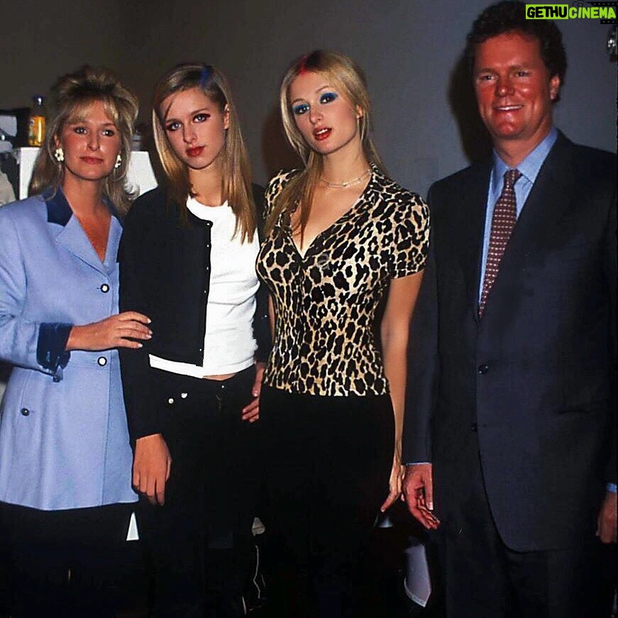 Paris Hilton Instagram - Happy anniversary to my incredible parents @KathyHilton @RickHilton7! 💗 I'm so grateful to have grown up looking up to your beautiful love for one another and the example you set for me becoming a mother. I love you both so much! 💕 🥹