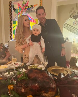Paris Hilton Instagram - So much to be grateful for this Thanksgiving🥰🩵👶🏼👶🏼💗
#SlivingMom ✨