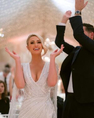 Paris Hilton Instagram - Before 2021, 11:11 was just my favorite time of day✨Now it's the anniversary of one of the best days of my life🥰👰🏼‍♀️ Happy 2 year anniversary my love!😍Thank you for making me feel like the luckiest girl in the world every single day.👸🏼 So happy and grateful for this beautiful life we are building together🥹🥲😍 Love you so much Dada☺️