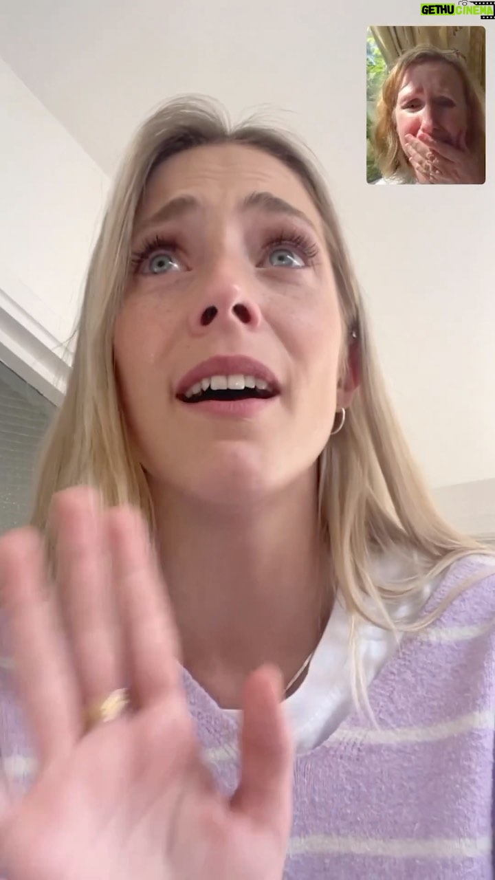 Parisa Fitz-Henley Instagram - “A tragic true story. Short video remembering the horrific injustice done to the 10 Bahá’í women of Shiraz on the 18th of June 1983.” @OurStoryIsOne Performed by Pippa Walton who mirrors the last days of the life of Mona Mahmoudnizhad who was hanged aged 17. Made by: @tinyspeckproductions @isabelladjalilidevine @ara.devine & @omiddjalili #WomenOfIran #OurStoryIsOne یک داستان واقعی غم انگیز. ویدیویی کوتاه به یاد بی عدالتی فاجعه باری که چهل سال پیش در حق ده زن بهایی اهل شیراز اتفاق افتاده. با نقش آفرینی پیپا والتون که تصویری از زندگی مونا محمودنژاد رو به نمایش میذاره که در زمان اعدام فقط هفده سال داشت … #زنان_ایران #ده_زن_شیرازی #داستان_ما_یکیست #genderequality #womensrights #humanrights Repost via @omiddjalili