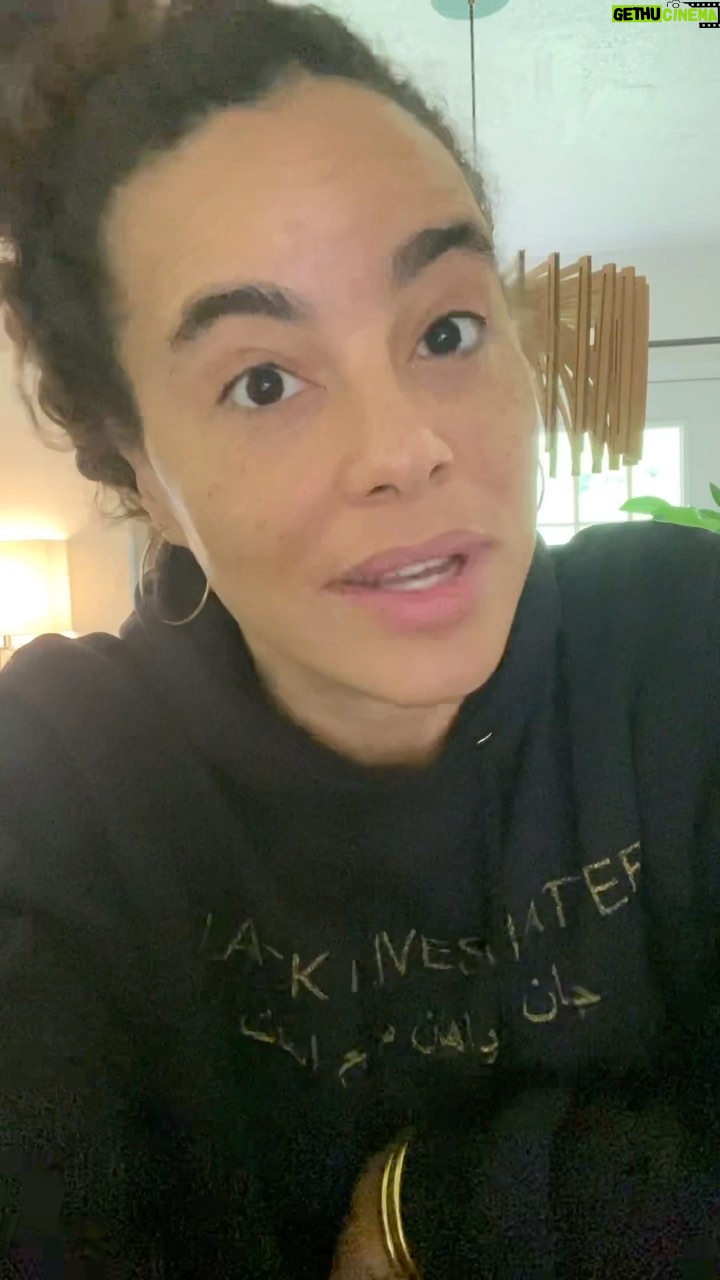 Parisa Fitz-Henley - 485 Likes - Waking up happy and excited to #Move4Mona today!! Check the link in my bio to help me reach my $1000 goal today to support @parentuniversitysav through @themonafoundation! 🥳🎉 I so appreciate all the encouragement so far! Btw prayer and good wishes are sooo valuable to us! Funds are great but they are by no means all we need or appreciate. Thank you so much for all your contributions! 🙏🥰💕
Video description: Me to camera, wearing a black hoodie. My hair is pulled up into a bun.