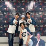 Park Moon-chi Instagram - 강선생님 초대로 데식콘서트 다녀왔ㄴ느데 소문대로 역시 너무 찢었구 .,응응, .. 호우~! 인간처럼 생긴 대형 마이크스탠드 너~무 웃겨서 올리는중..,*