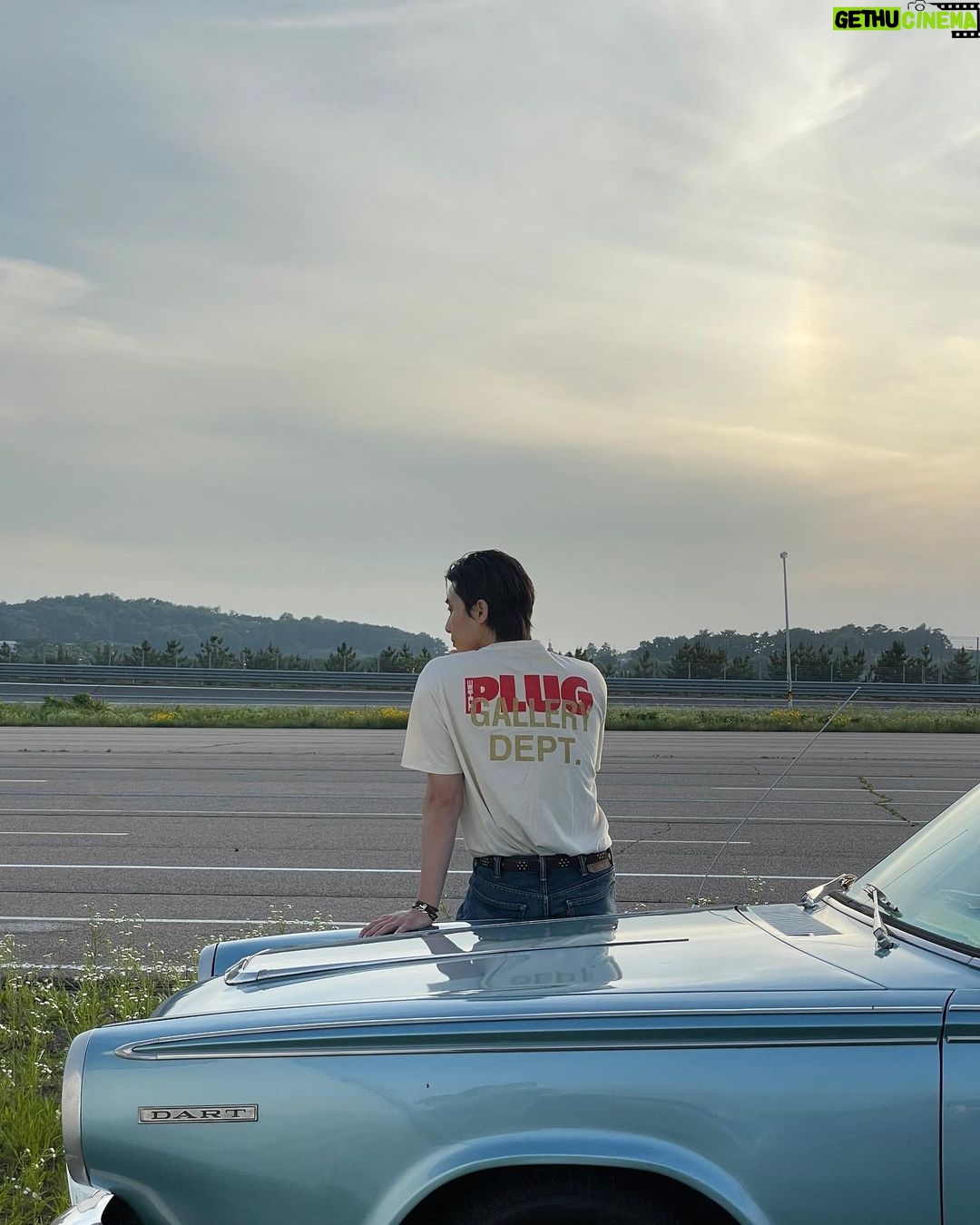 Park Seo-jun - 2.9 Million Likes - 🫡