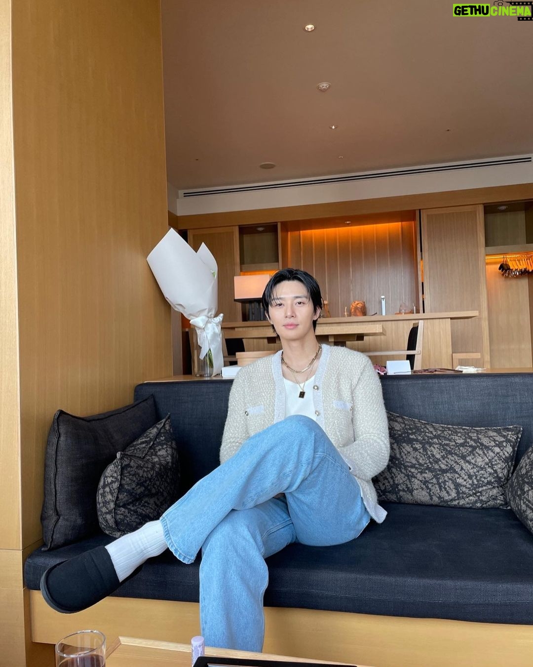 Park Seo-jun - 2.7 Million Likes - 💕💓💗💖💞💘💝
#CHANELMetiersdArt
#CHANELinTokyo
#CHANELShow
