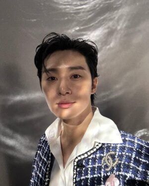 Park Seo-jun Instagram - 💙💙💙💙💙💙

#ChanelFallWinter