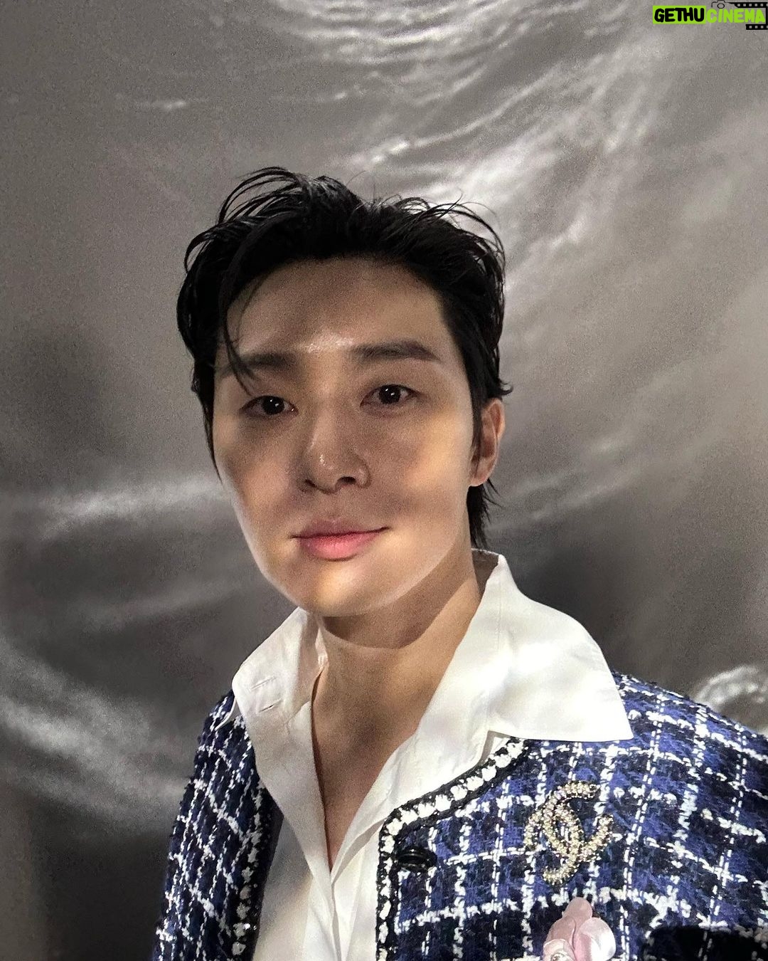 Park Seo-jun - 4.4 Million Likes - 💙💙💙💙💙💙
#ChanelFallWinter