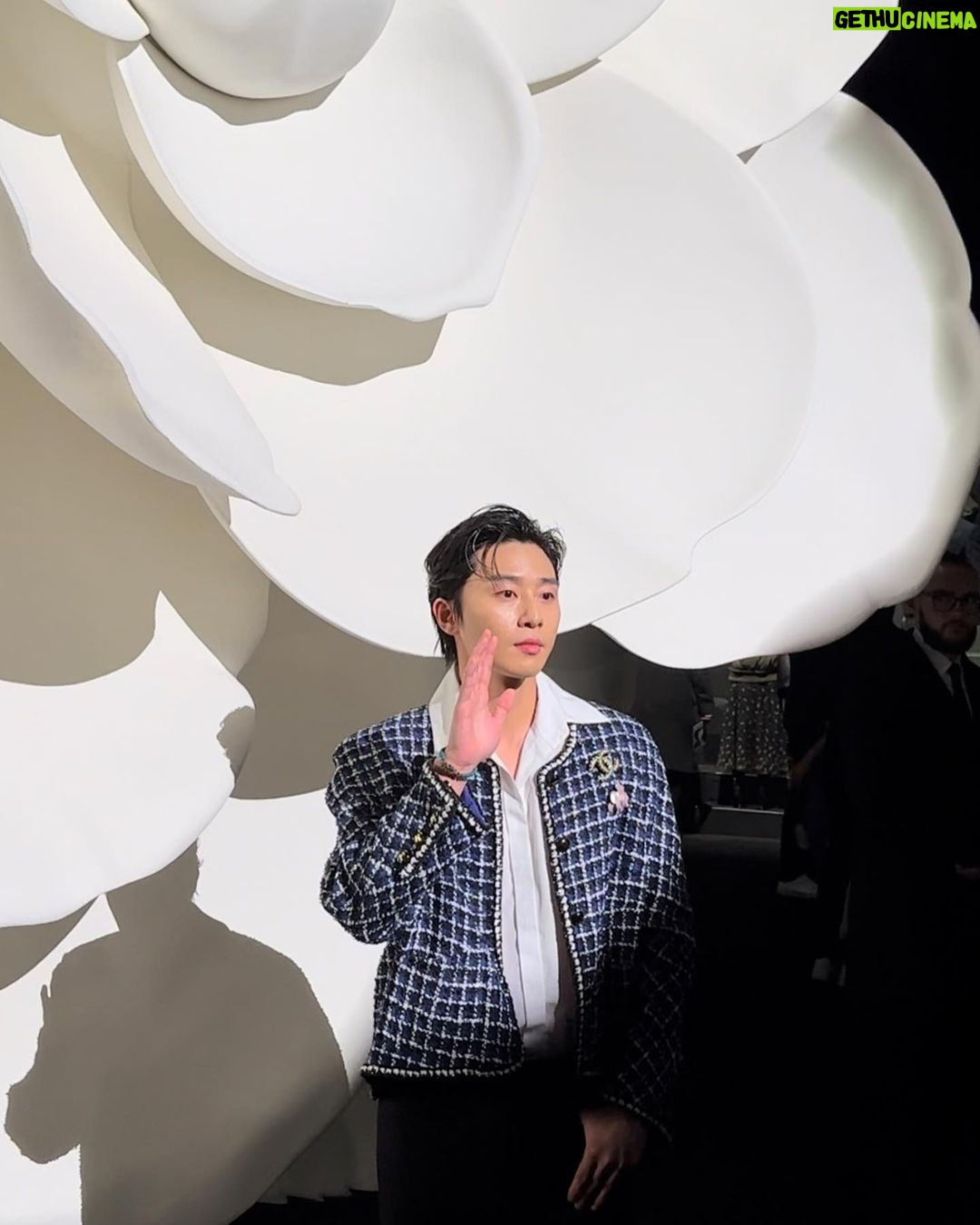 Park Seo-jun - 4.4 Million Likes - 💙💙💙💙💙💙
#ChanelFallWinter