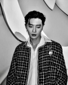 Park Seo-jun Instagram - 💙💙💙💙💙💙 #ChanelFallWinter