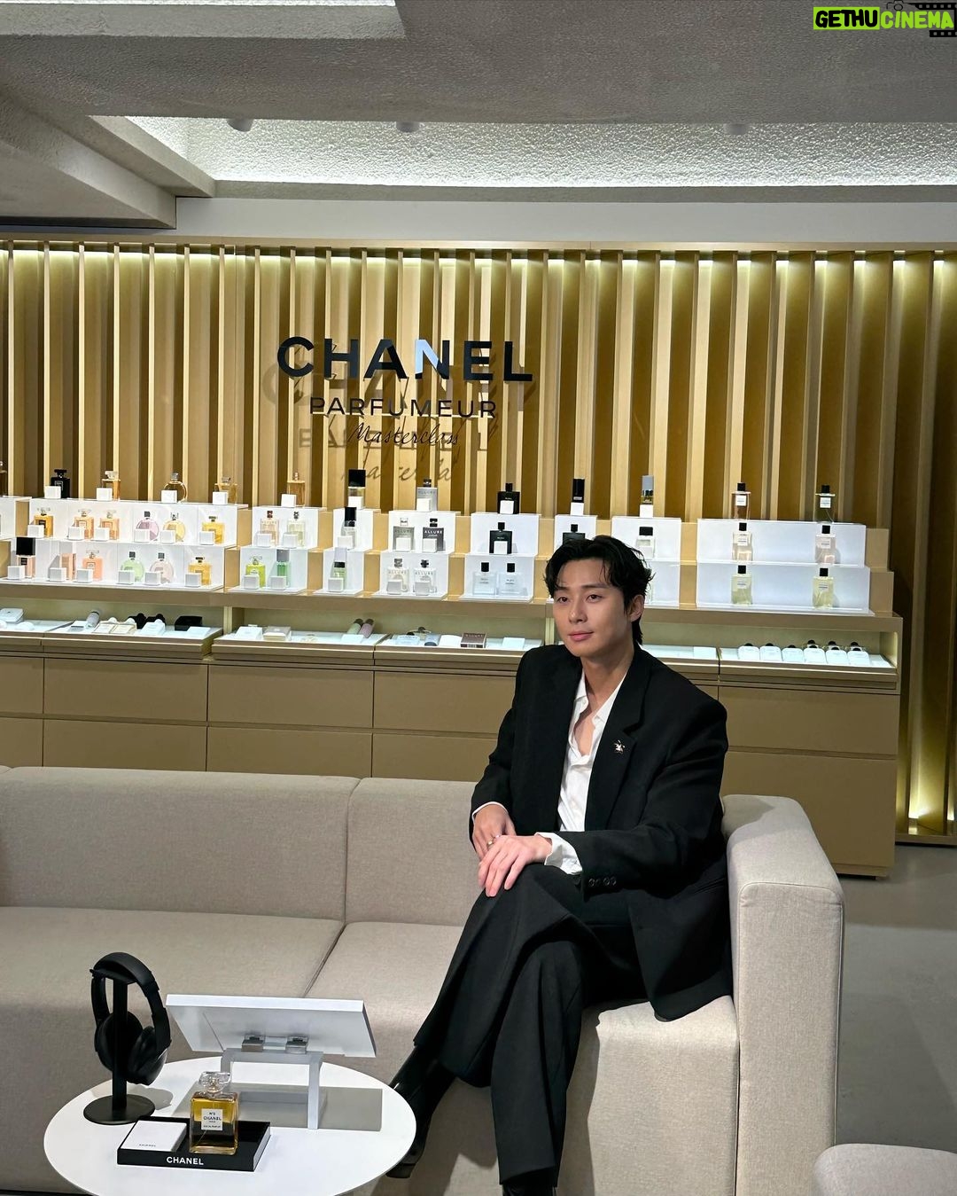 Park Seo-jun - 2.9 Million Likes - ➡️➡️➡️➡️➡️🫶🏻