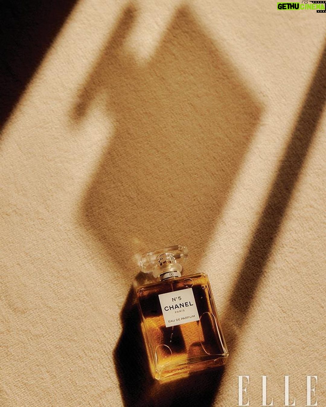 Park Seo-jun Instagram - #AD @chanelofficial @chanel.beauty @chanel.beauty.korea @ellekorea