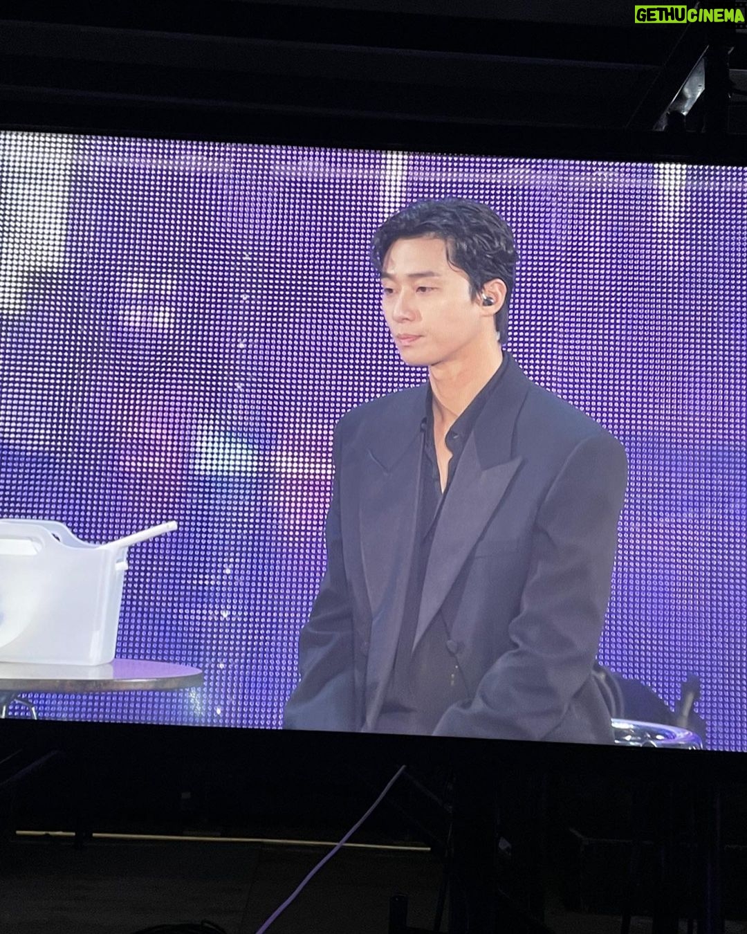 Park Seo-jun - 3.1 Million Likes - 감사해요 사랑해요 ❤️🔥
다들 건강하시고
얼른 또 만날 수 있길 🥹