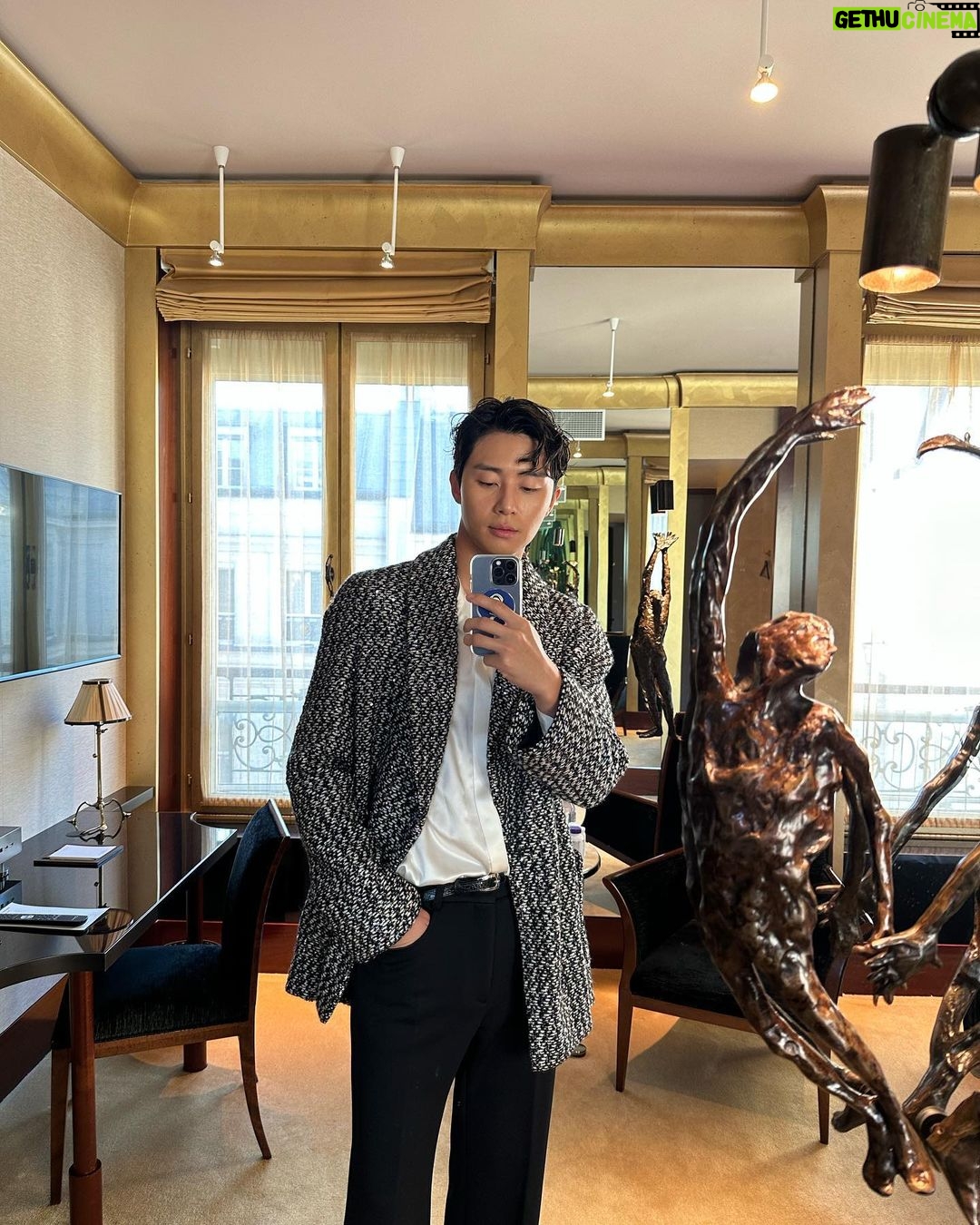 Park Seo-jun Instagram - @chanelofficial @chanel.beauty @chanel.beauty.korea
