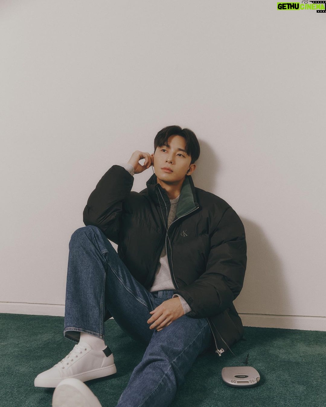 Park Seo-jun - 2.9 Million Likes - @calvinklein #calvinkleinjeans