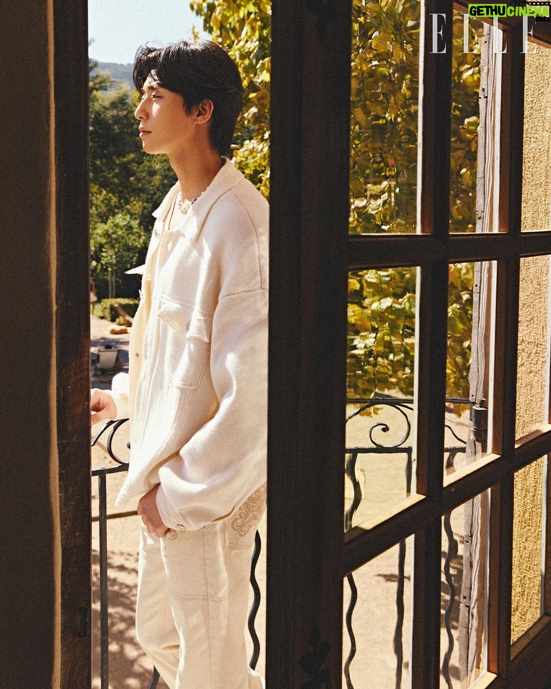 Park Seo-jun Instagram - #DANSLESCHAMPSDECHANEL #CHANELFRAGRANCE #CHANELGRASSE @CHANEL.BEAUTY.KOREA