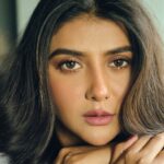 Parno Mittra Instagram - I see you .. Photography: @visualsbyneal MuaH: @baban.islam.54 @bhumii.makeup