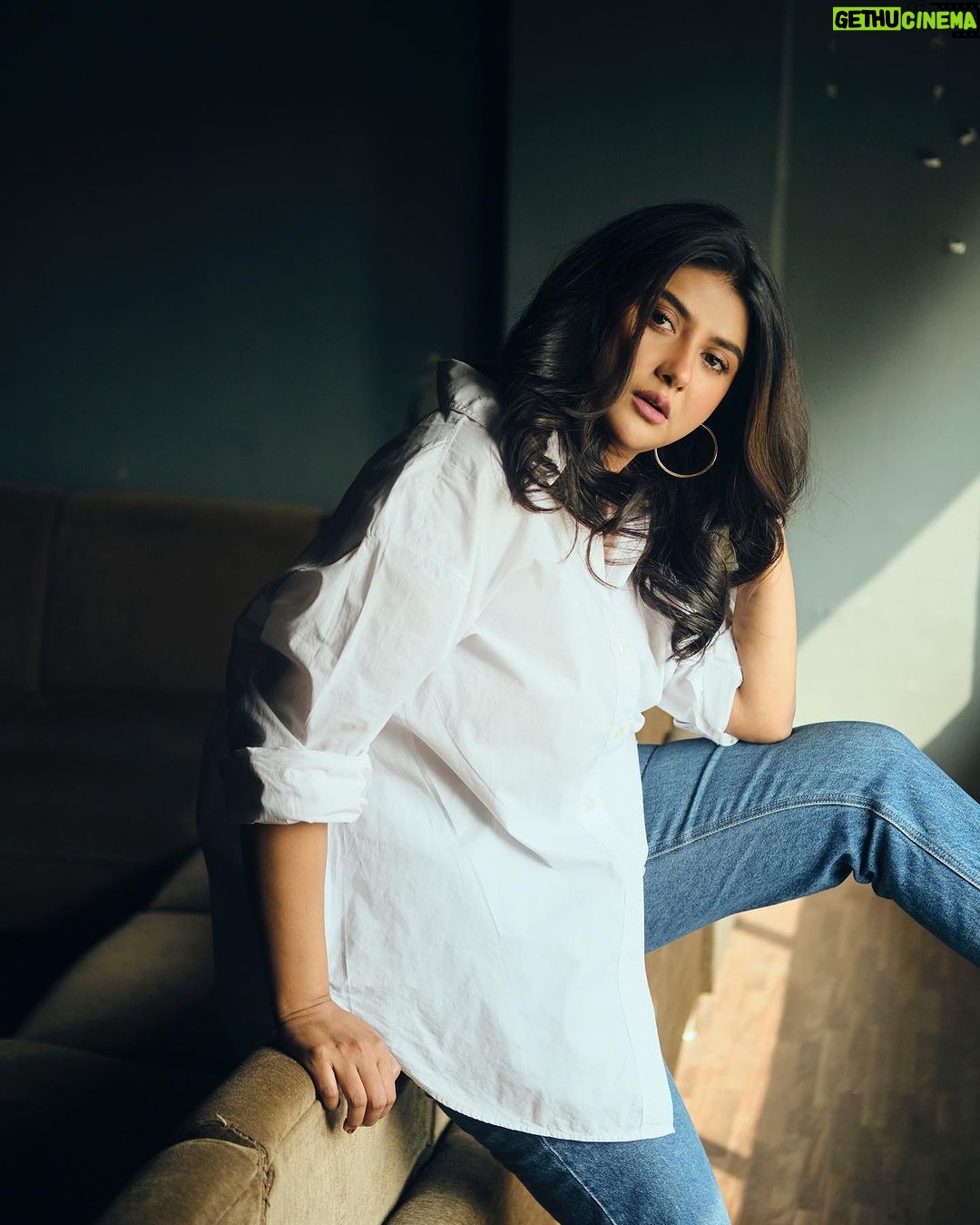 Parno Mittra Instagram - Letting my hair down … Photography: @visualsbyneal MuaH: @baban.islam.54 and @bhumii.makeup
