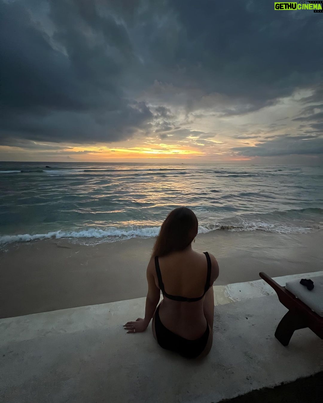 Parno Mittra - 43.9K Likes - Chasing sunsets forever!
Captured by @aditi__das