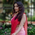 Parvathy R Krishna Instagram - Saree love ❤️💝 Outfit : @annmaria_boutique Accessories: @priya_anokhi_ Stylist : @doms.2010 📸 : @makeover.photography Hair : @blakeeys_makeover . . . . . . [#ree #reels #reelsinstagram #reelkarofeelkaro #trendingreels #trending #trendalert #thamaraipoovukum ]