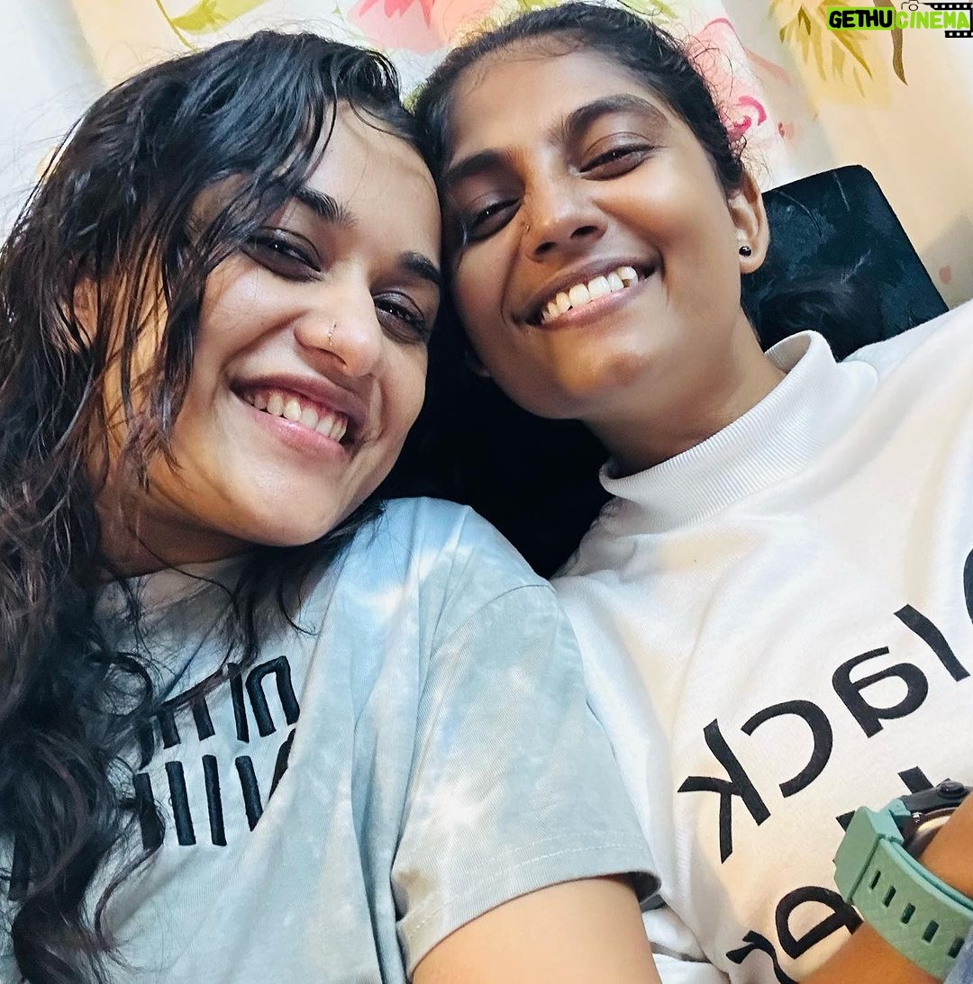 Parvathy R Krishna Instagram - Happy New Year ..Wishing you all a very Happy 2024 ❤️❤️❤️ What a great beginning 🎉🎉🎉🎉🎉