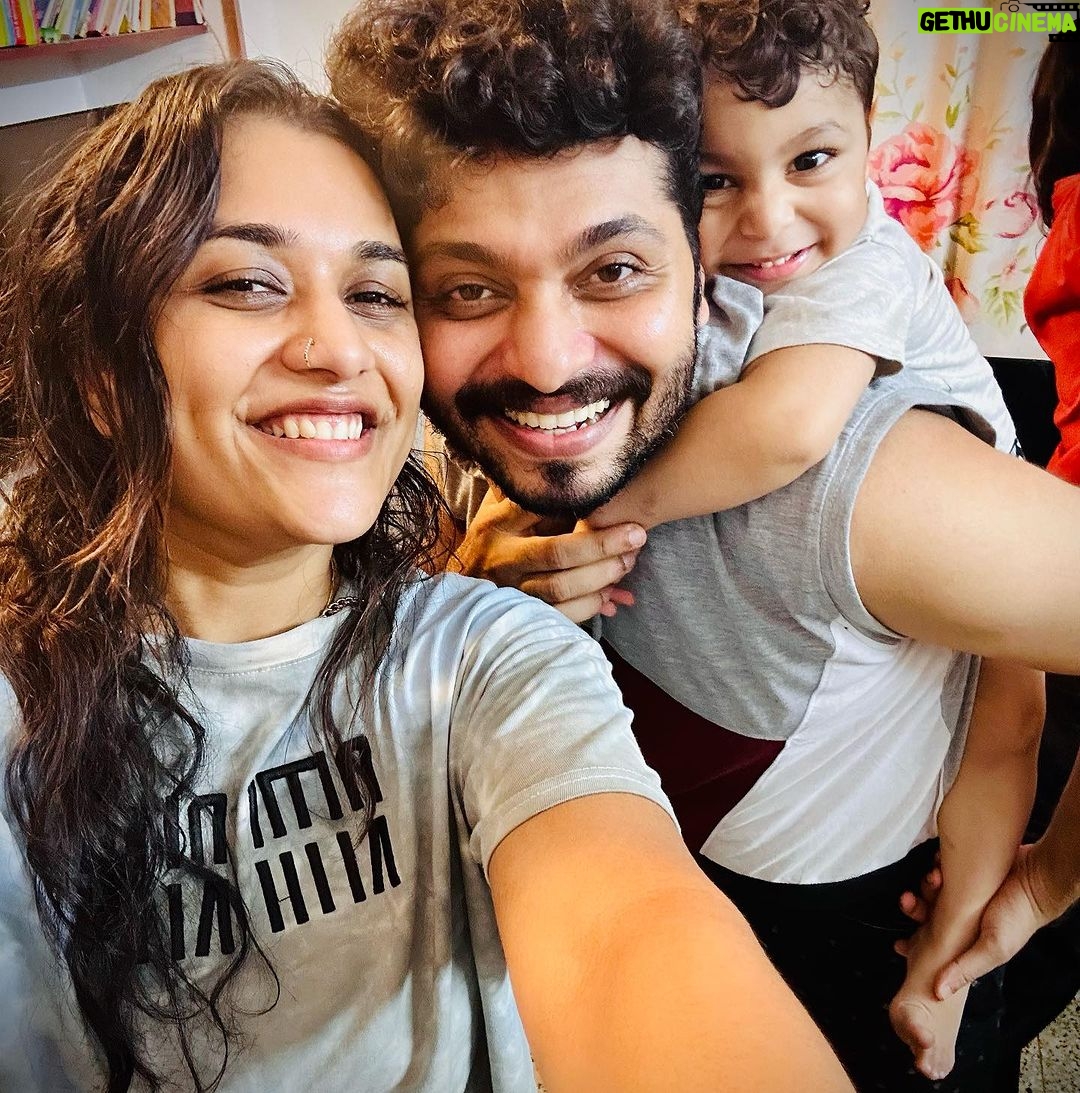 Parvathy R Krishna Instagram - Happy New Year ..Wishing you all a very Happy 2024 ❤️❤️❤️ What a great beginning 🎉🎉🎉🎉🎉