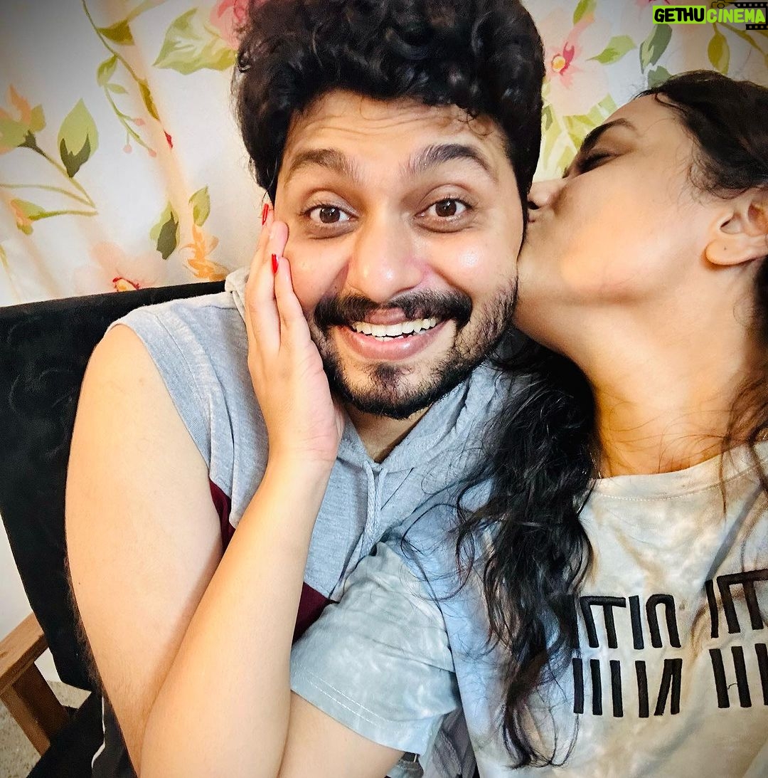 Parvathy R Krishna Instagram - Happy New Year ..Wishing you all a very Happy 2024 ❤️❤️❤️ What a great beginning 🎉🎉🎉🎉🎉