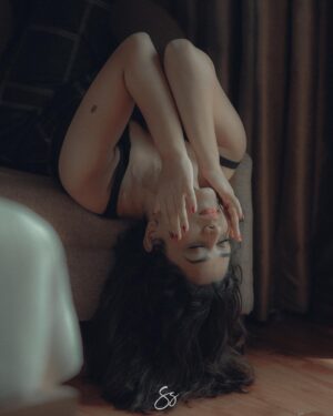 Parvathy R Krishna Instagram - Once you’ve seen her, you can never escape her haunting gaze.
📸 : @storiesbysujith