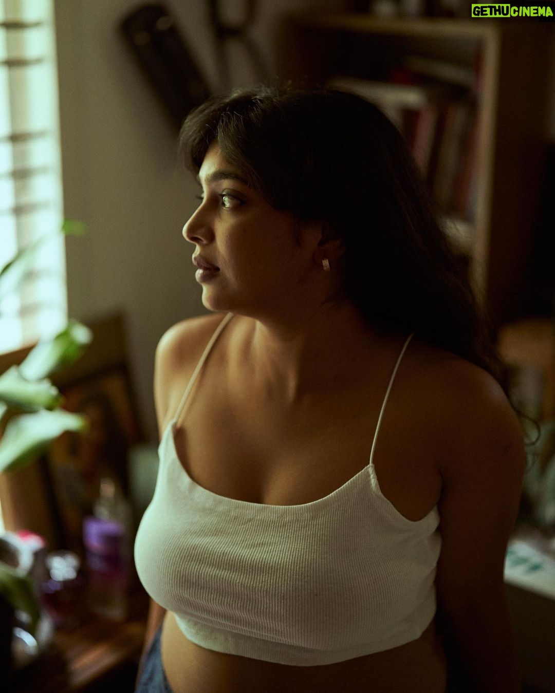 Parvathy Saran - 42.9K Likes - loving, living, accepting 🤍 Portraits @haya_dp