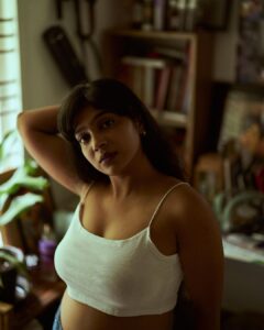Parvathy Saran Instagram - loving, living, accepting 🤍 Portraits @haya_dp