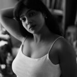 Parvathy Saran Instagram - Portraits of @vjpaaru in her cozy little room!