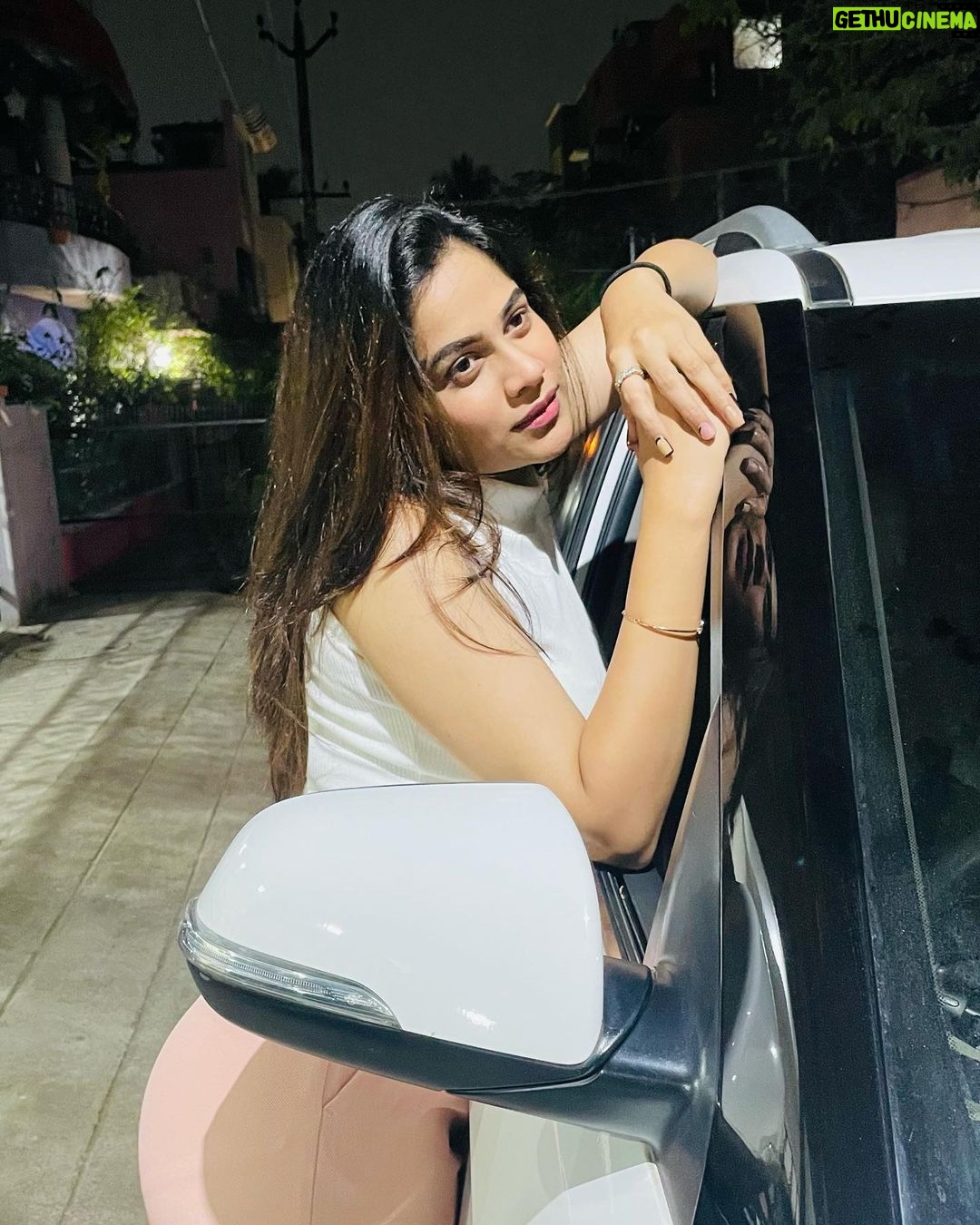 Parveen - 28.6K Likes - Unnakul naanae🤍
.
.
.
#instagood #instagram #picoftheday #instamood #parveenofficial