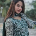 Parveen Instagram – மேகமோ அவள்
மாய பூ திரள் தேன் அலை
சுழல் தேவதை நிழல்🤍
.
.
.
Beautiful dress from @_fabern
#instagood #instagram #insta #picoftheday #parveenofficial