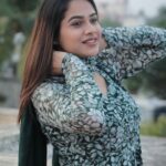Parveen Instagram – மேகமோ அவள்
மாய பூ திரள் தேன் அலை
சுழல் தேவதை நிழல்🤍
.
.
.
Beautiful dress from @_fabern 
#instagood #instagram #insta #picoftheday #parveenofficial