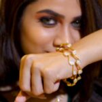 Parveen Instagram - Smile 😋 sparkle 🌟 Shine 💫 Call: 82200 44453 Shop: https://srikrishnanagaimaligai.com . . . . . @_.parveenofficial._ #SKNM #SKNMaligai #Madurai #SriKrishnaNagaiMaligai #watchfashion #jewelry #jewelrydesigner #jewelryaddict #jewelrydesign #gold #goldjewelry #silverjewelry #diamond #diamondnecklace#diamondearrings #diamondring #diamondcollections #bridalring #bridalrings #bridalringcollections #ring #weddingring Sri Krishna Nagai Maaligai Pvt Ltd