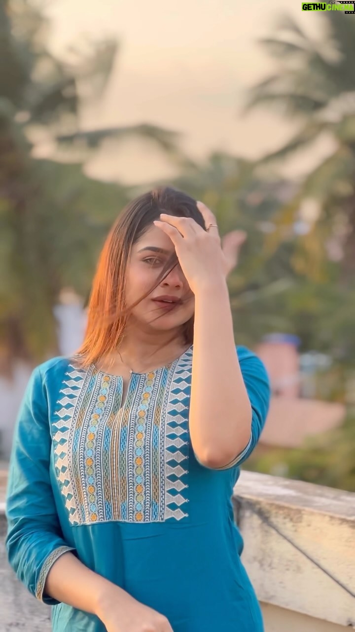 Parveen - 43.1K Likes - 🤍
.
.
.
#reels #reelsinstagram #reelitfeelit #trendingreels #tamilsong #trending #like #dancelove #shootbreak #instagram #insta #parveenofficial