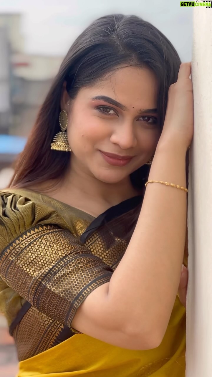 Parveen - 48.8K Likes - Varaaha Nathikara ooram💛
.
.
#varaahanadhikaraioram #trendingreels #trending #tamilsong #reels #reelsinstagram #reelitfeelit #instagood #instadaily #instagram #trendingsongs #parveenofficial