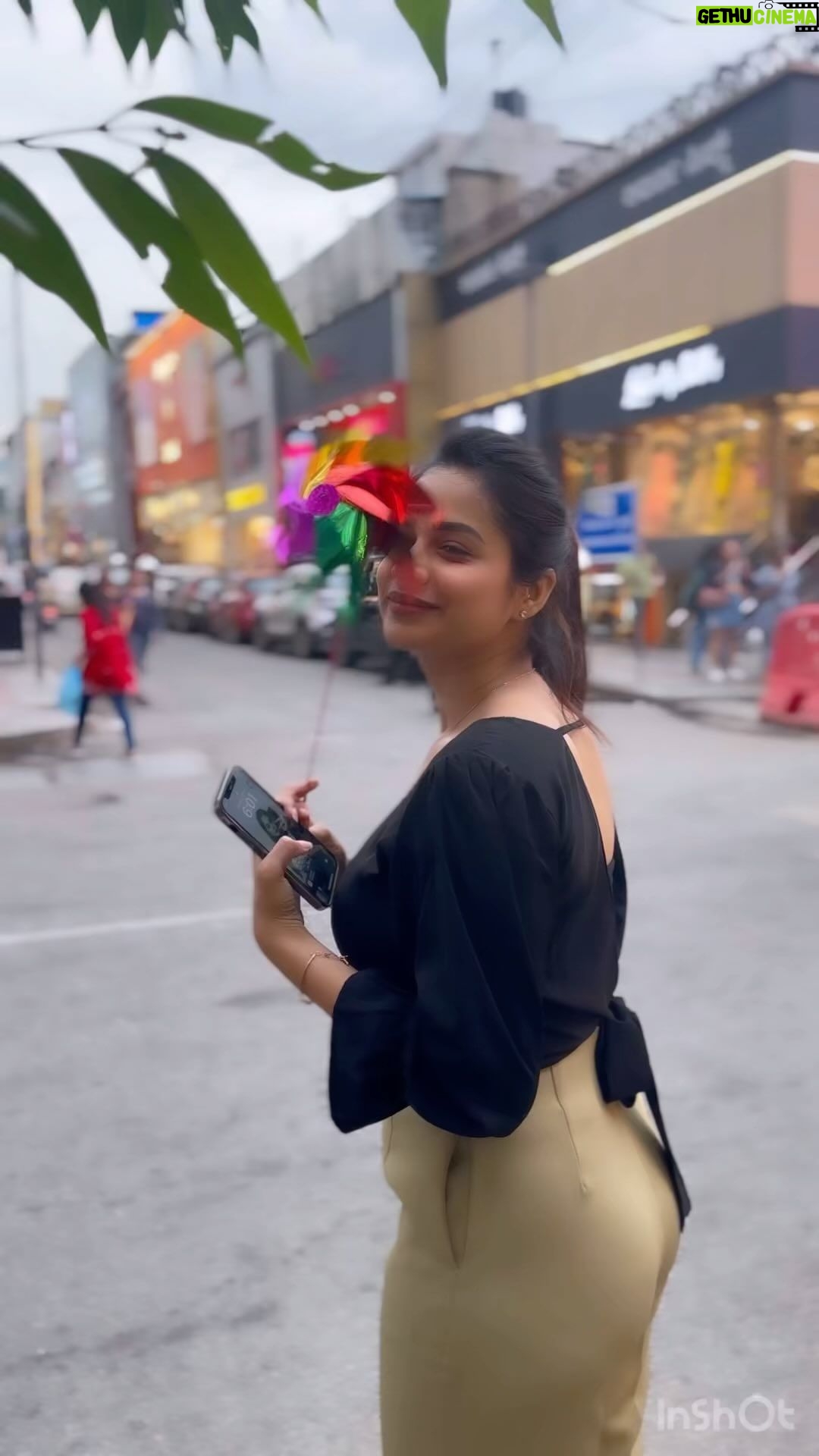 Parveen - 42.9K Likes - Bangalore📍
.
.
#reels #reelsinstagram #reelitfeelit #instagram #instagood #bangalore #explore #trending #like #parveenofficial