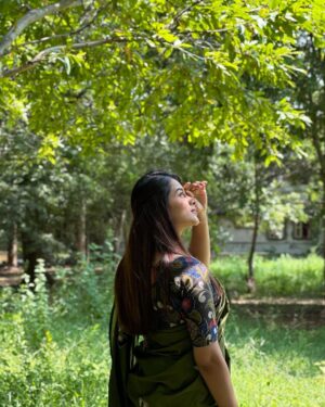 Parveen Instagram - Being Malar💚
.

📸 @abeneya_official 

.

#instagram #instagood #picoftheday #trending #kanakaanumkaalangal #hotstar #parveenofficial